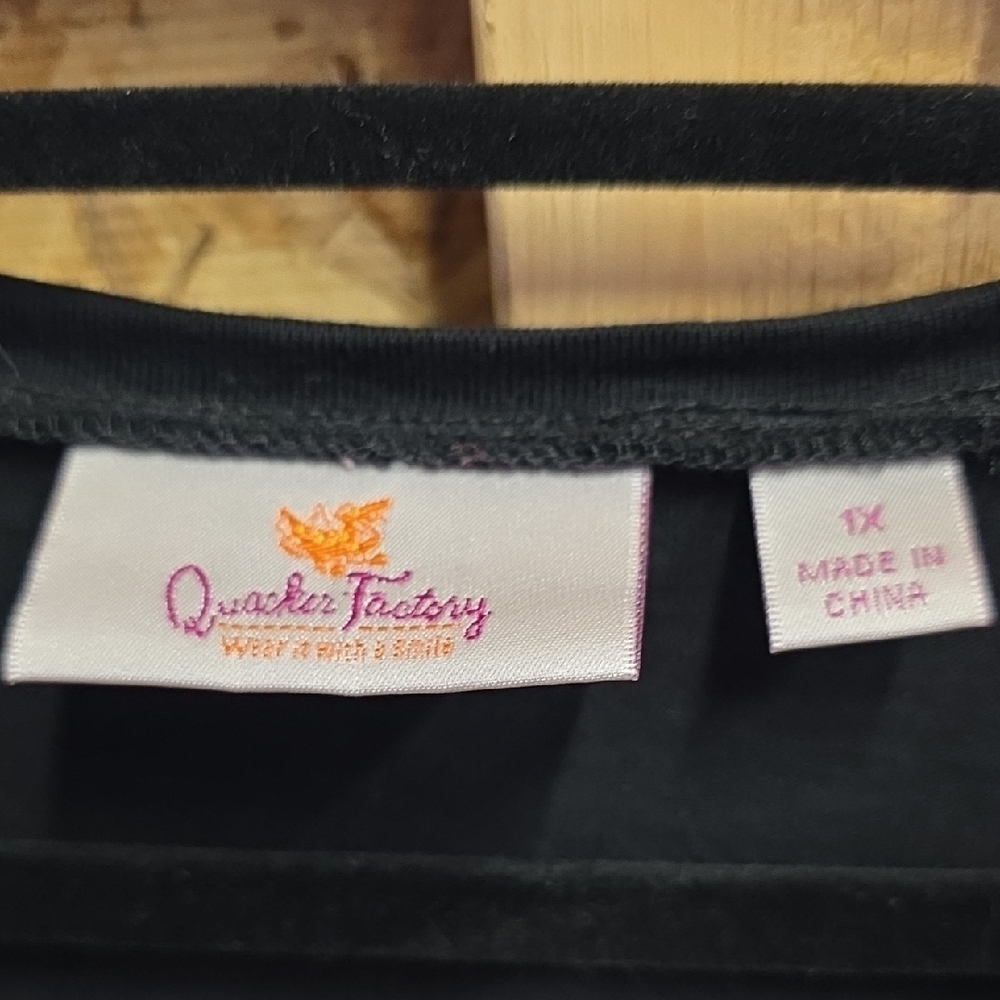 Quacker Factory Black Top with Silver Embellishments - Picture 2 of 4